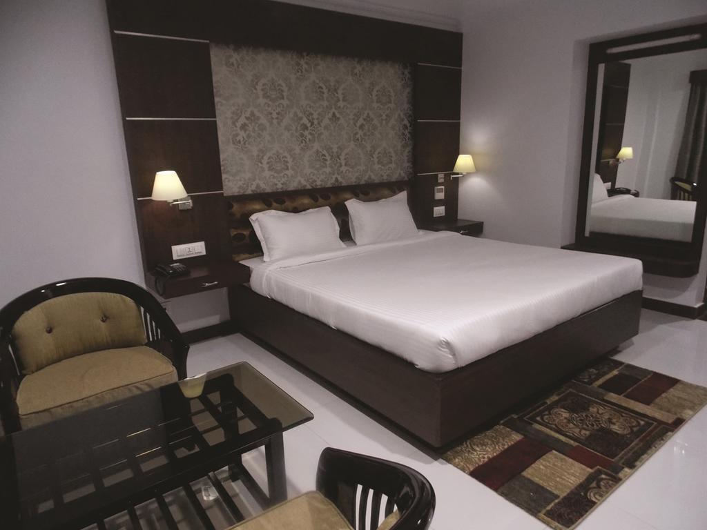 Airport City Hotel Kalkutta Szoba fotó