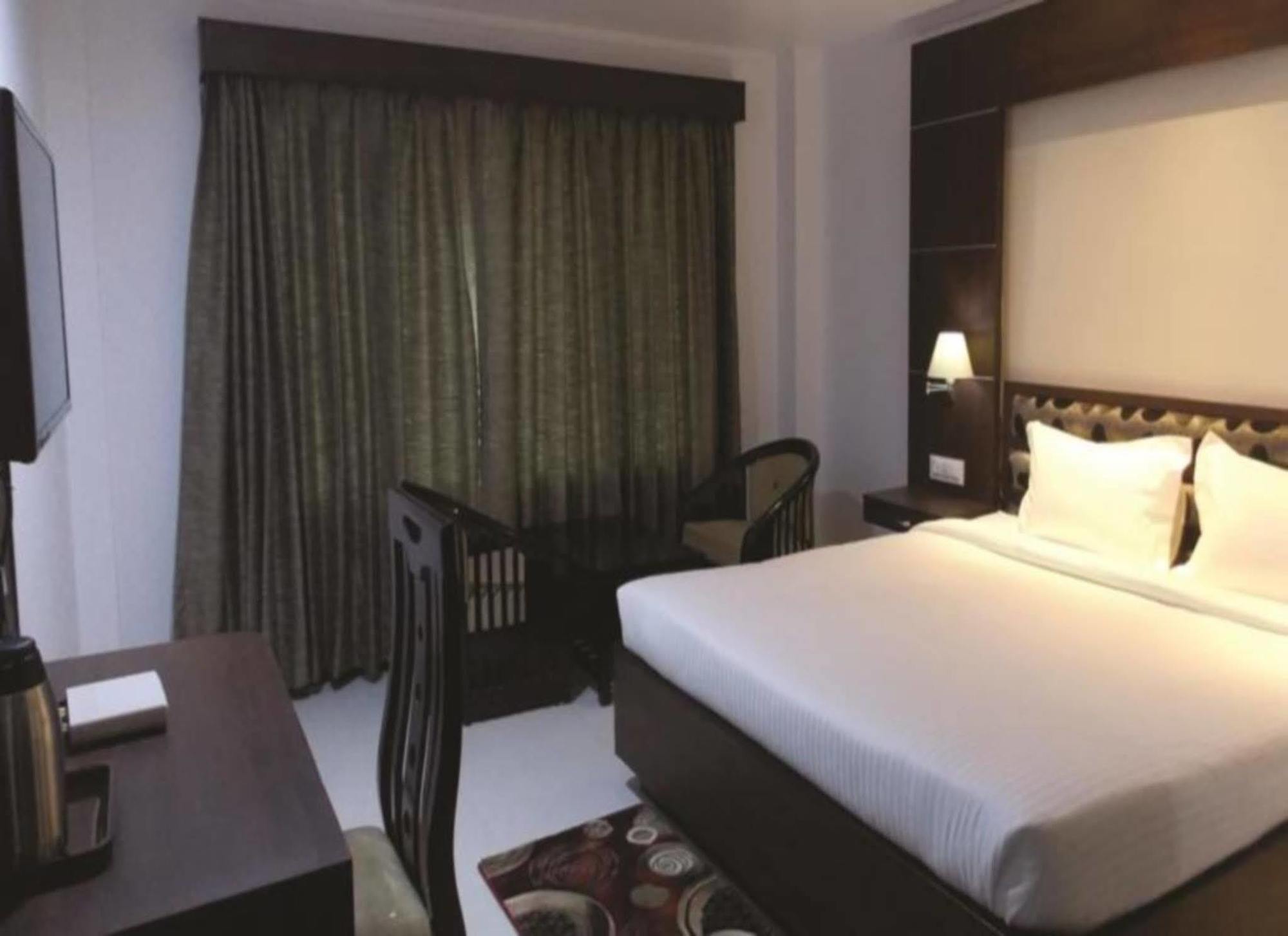 Airport City Hotel Kalkutta Kültér fotó